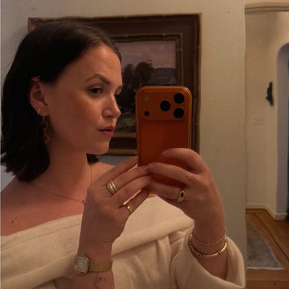 Meet your Posher, Genevieve